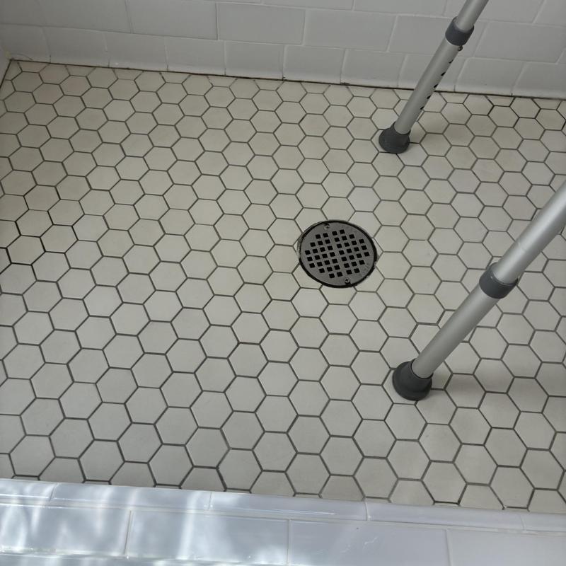 Shower drain with hex tile and support bars Shower drain with hex tile and support bars