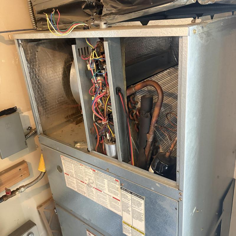Furnace internal wiring and components, 5151 Downtown Apartments