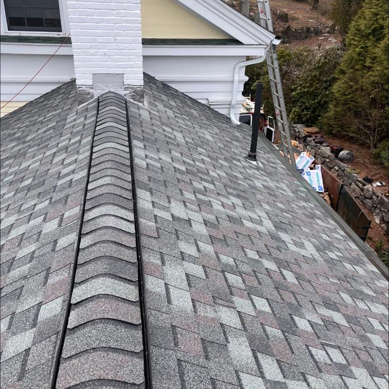 CertainTeed Landmark Pro Colonial Slate roof with chimneys