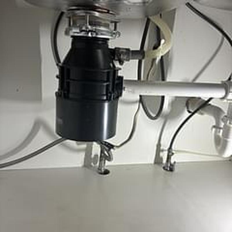 Badger5 garbage disposer installed under sink
