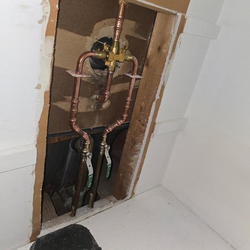 Delta Monitor tub and shower valve with shut off valves