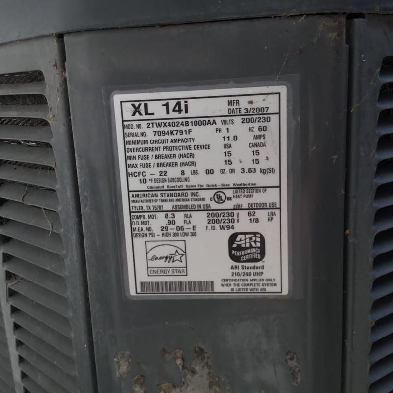 HVAC unit XL 14i label with electrical specifications