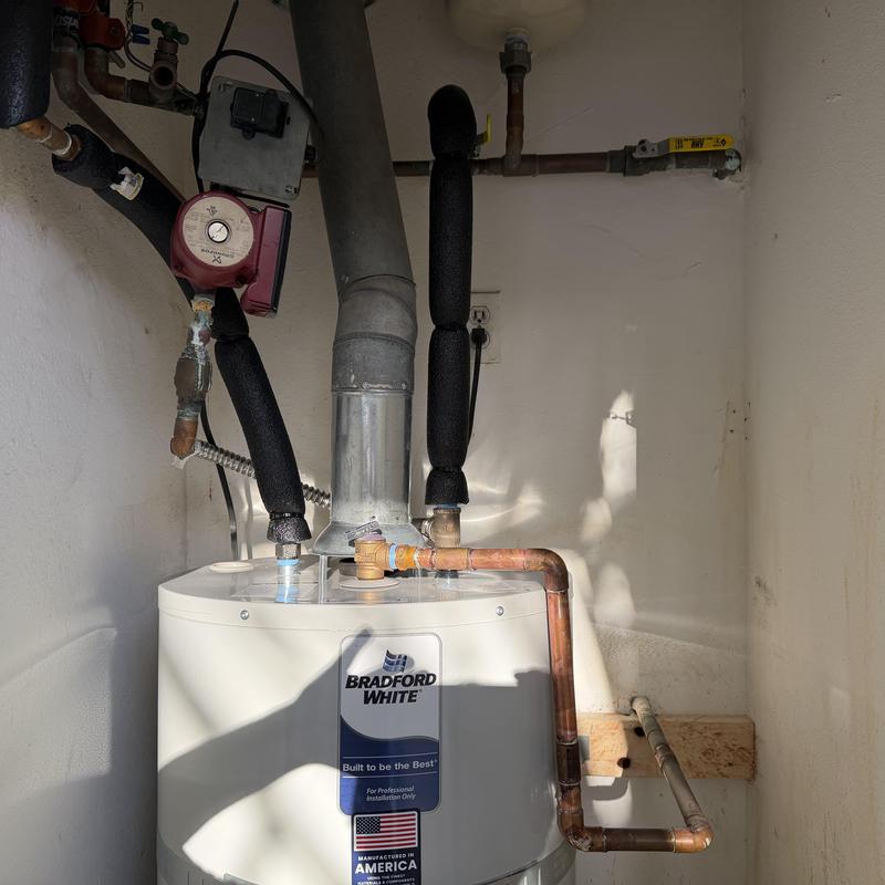 Bradford White water heater with copper piping