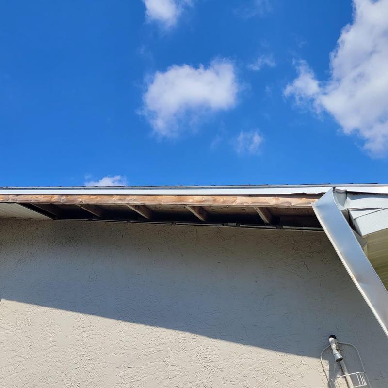Soffit and fascia missing panels along roof edge