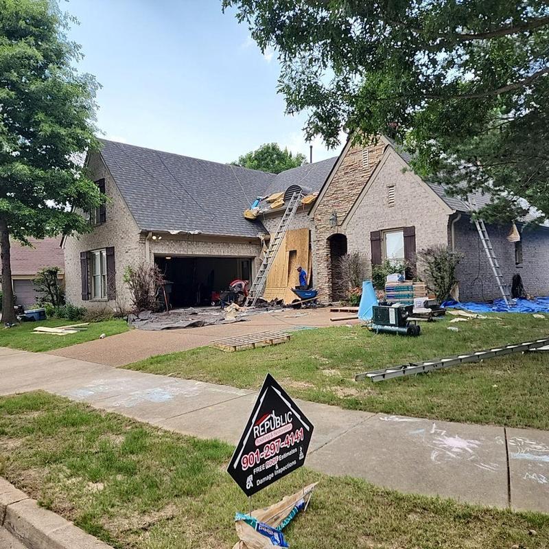 Atlas Chalet shingle removal and roof replacement