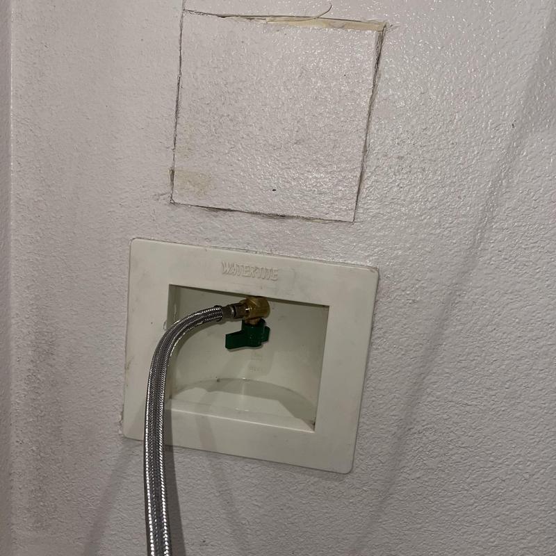 Ice maker valve with braided supply line in wall box