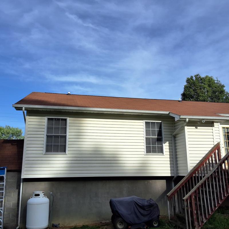 Asphalt shingle roof on residential house in Bluff City TN Asphalt shingle roof on residential house in Bluff City TN