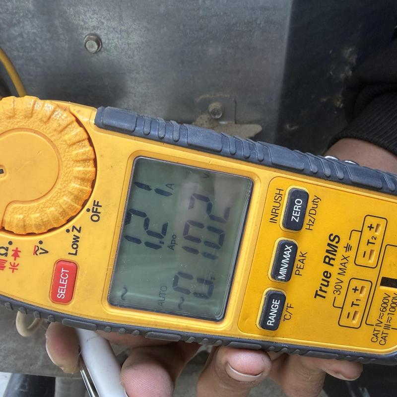 Multimeter reading for HVAC electrical system check