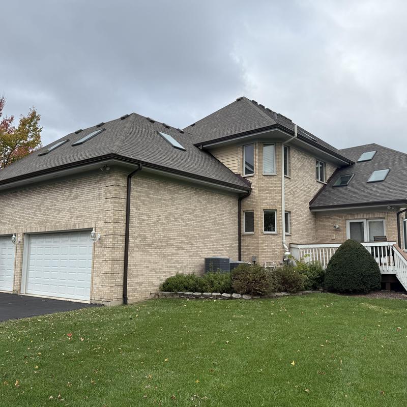 Atlas impact class 4 roof with skylights and gutter guards