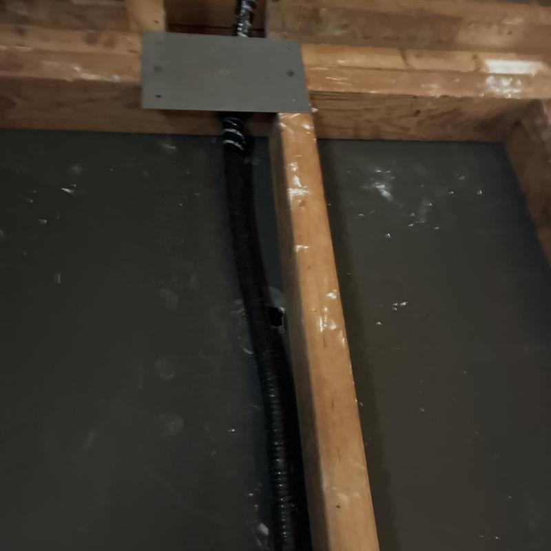Tankless water heater gas line with flexible piping