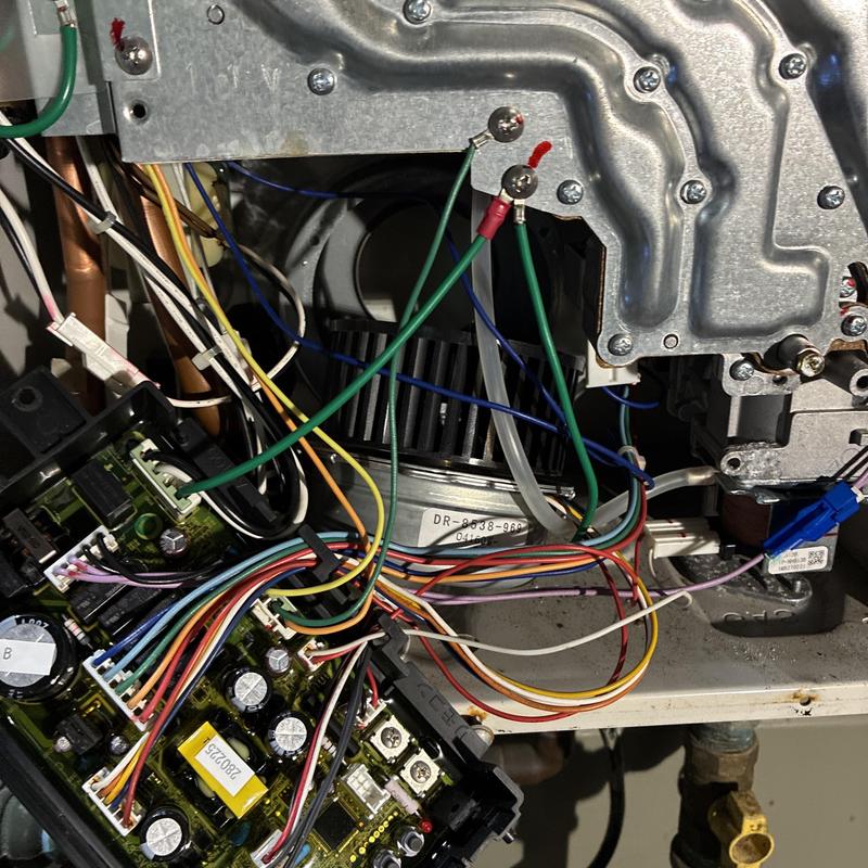 Tankless water heater internal wiring and components Tankless water heater internal wiring and components