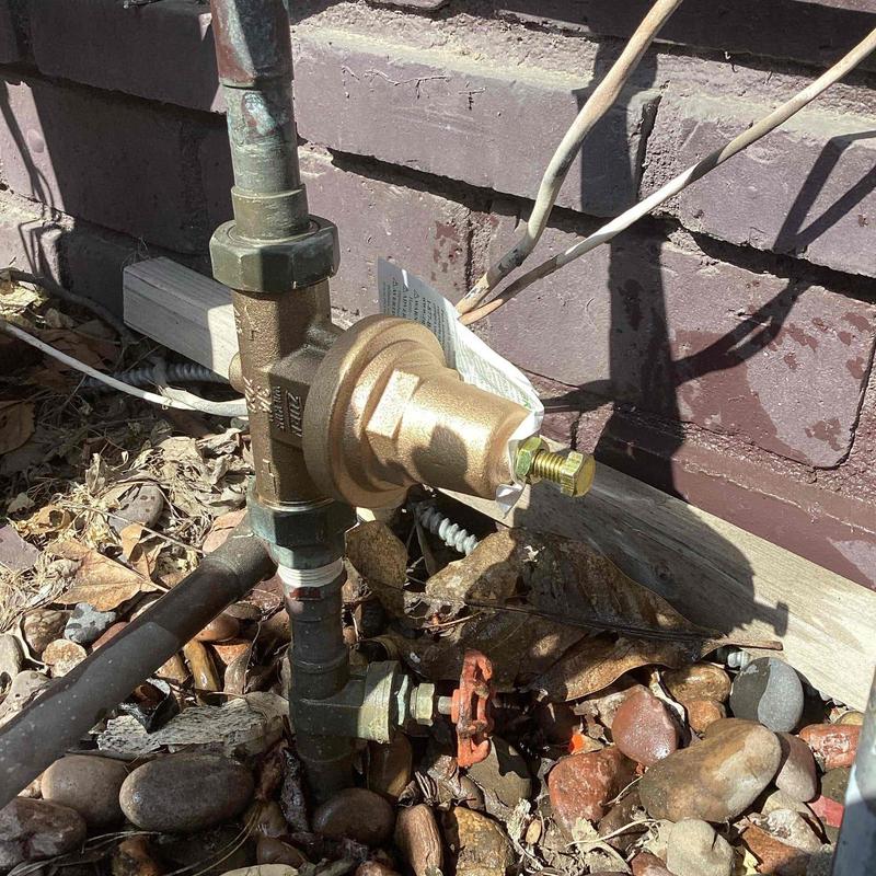 70XL Wilkins pressure regulator valve installation outdoors