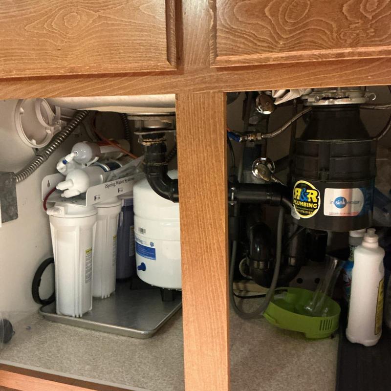 Reverse osmosis water filter system under kitchen sink