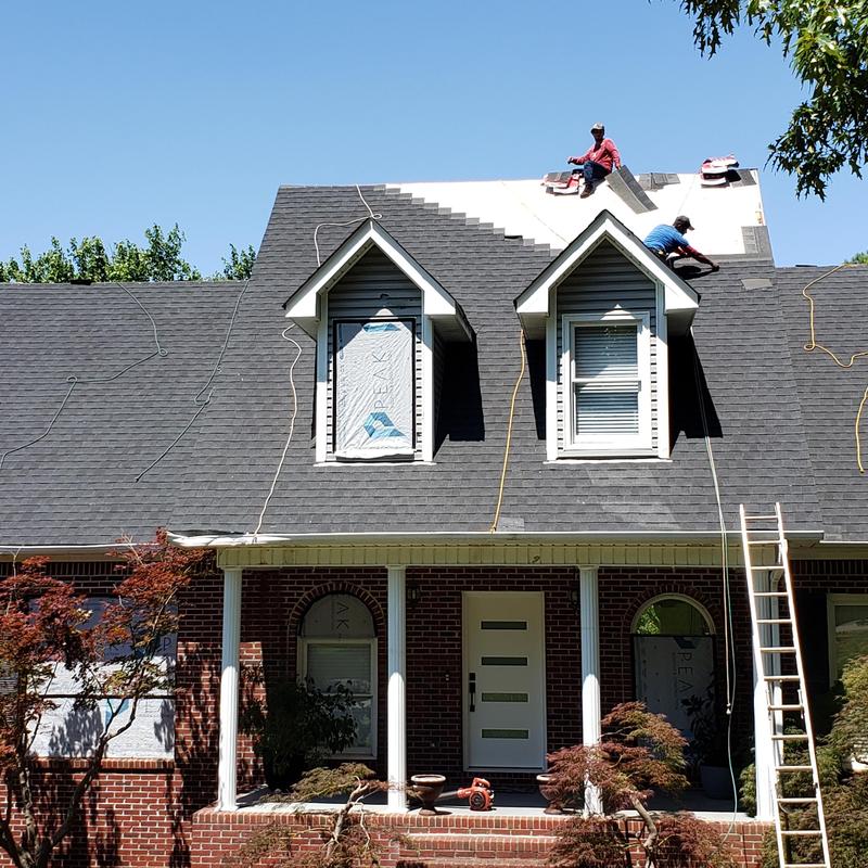 GAFHDZ asphalt shingle roof installation on home GAFHDZ asphalt shingle roof installation on home
