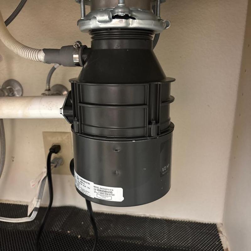 Garbage disposal Badger 5 under kitchen sink installation
