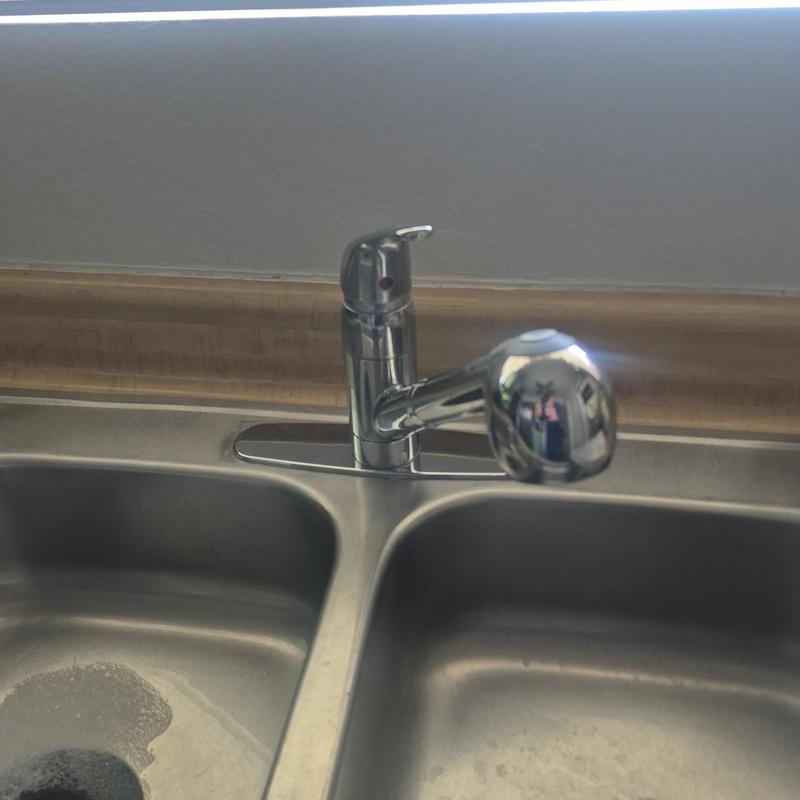 Kitchen faucet with dual basin sink installation Kitchen faucet with dual basin sink installation