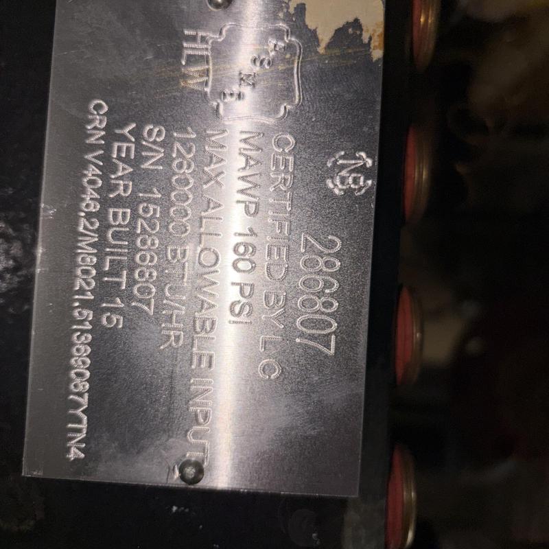 Heat exchanger nameplate with pressure and build info