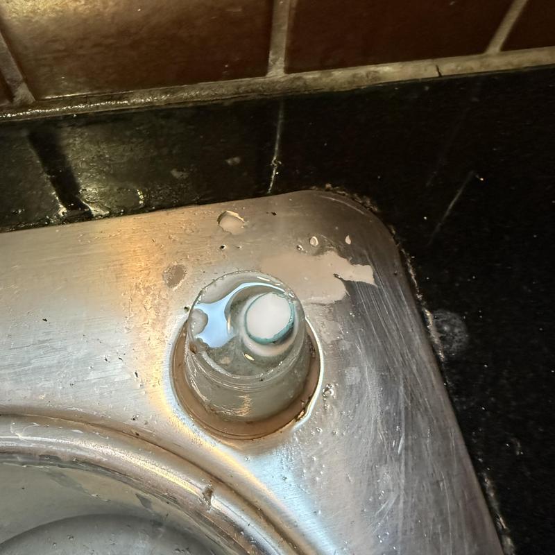 Kitchen sink flanged tailpiece installed, no leaks Kitchen sink flanged tailpiece installed, no leaks