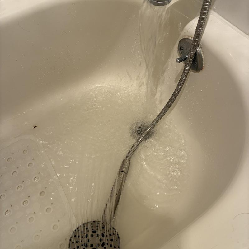 Delta shower tub diverter valve with flowing water Delta shower tub diverter valve with flowing water