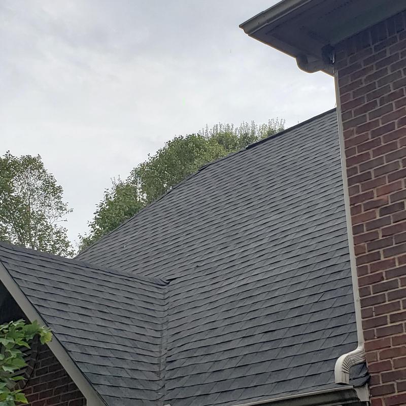 GAF Heatherwood shingle roof replacement on brick house