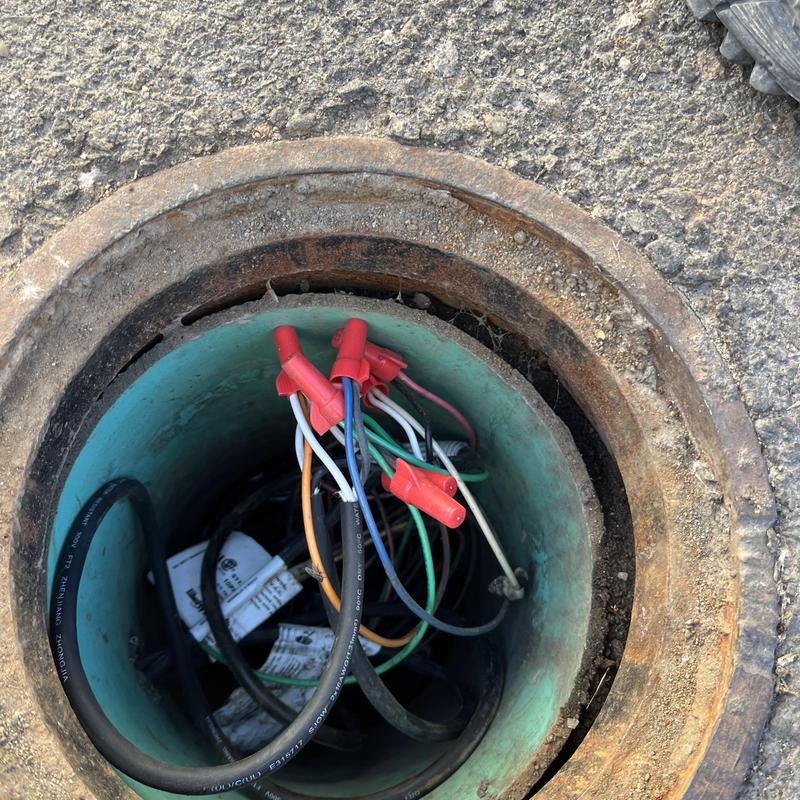Lift station electrical wiring with wire connectors