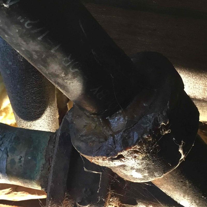 Cast iron pipe joint with corrosion and buildup