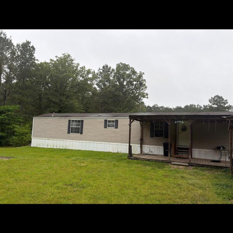 Manufactured home roof inspection for storm damage