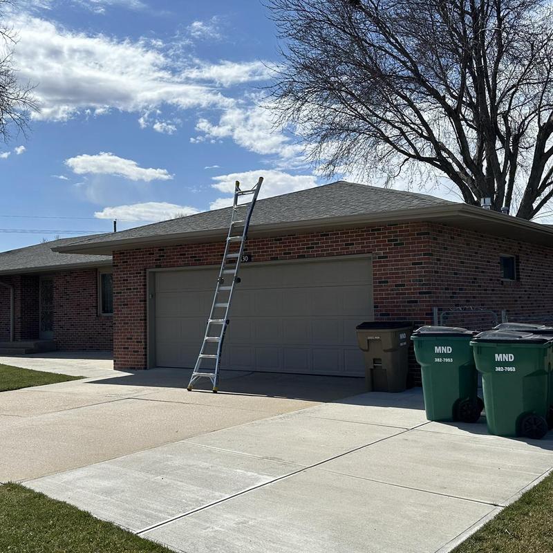 Tamko Heritage shingle roof inspection with ladder