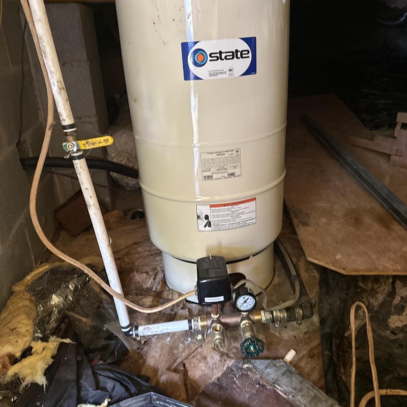 State 20-gallon expansion tank with tank tee kit installed State 20-gallon expansion tank with tank tee kit installed