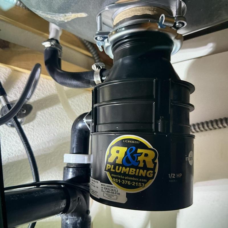 Garbage disposal unit Badger 5 installation and plumbing