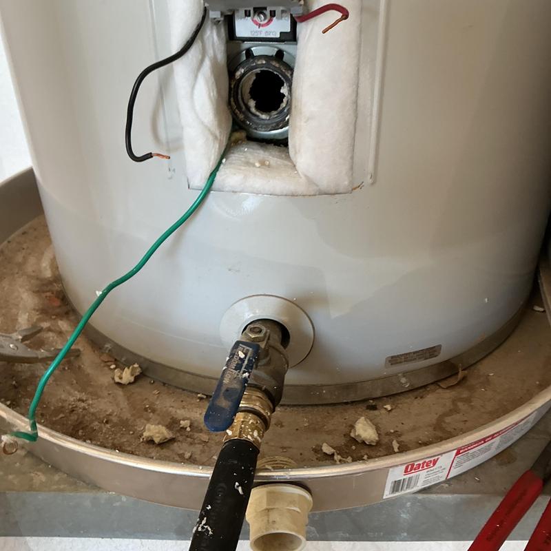 Water heater element installation with bypass valve Water heater element installation with bypass valve