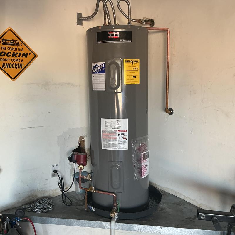 Electric water heater with new copper pipe connections Electric water heater with new copper pipe connections