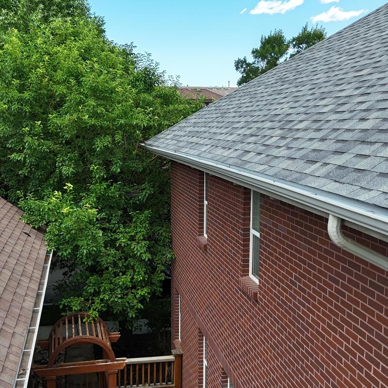 Owens Corning laminate shingle roof installation