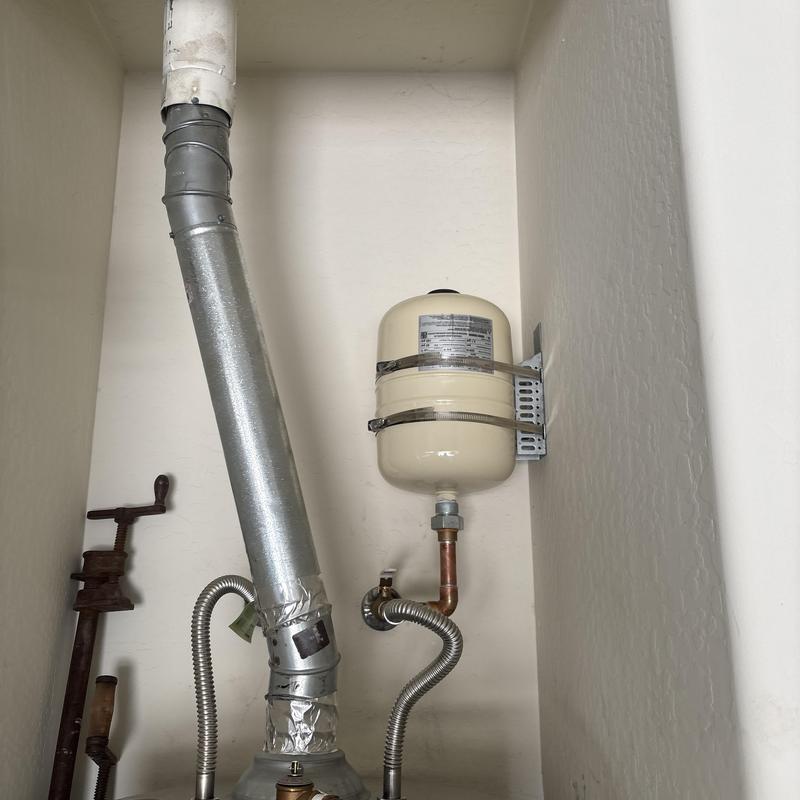 Thermal expansion tank with copper piping and vent pipe Thermal expansion tank with copper piping and vent pipe