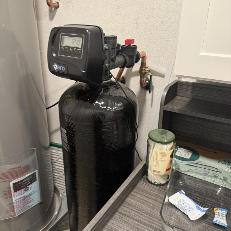 Water softener system with digital control panel Water softener system with digital control panel