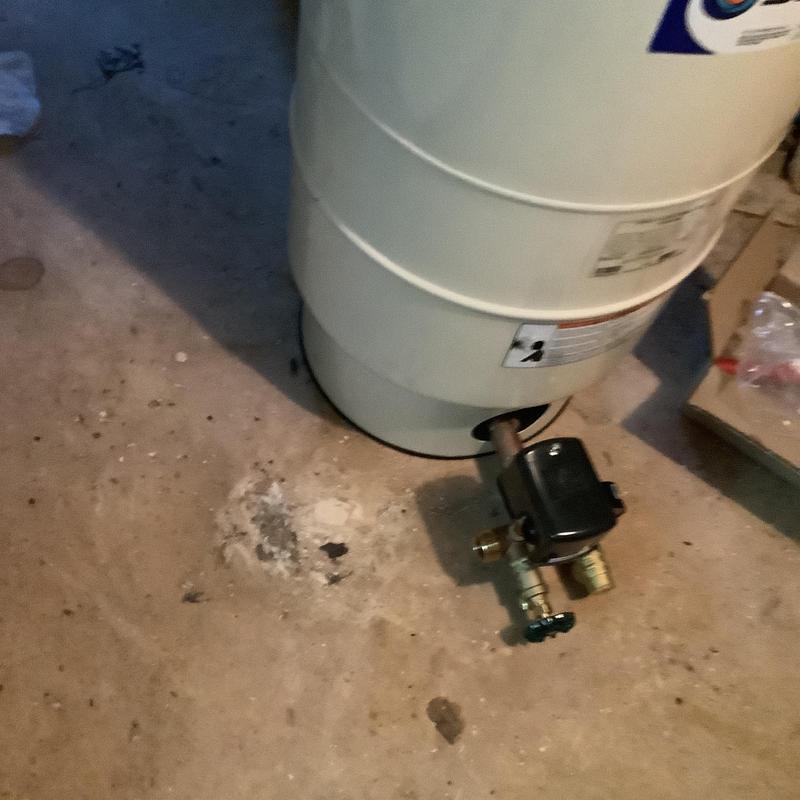20 gallon State expansion tank with shut off valve installation 20 gallon State expansion tank with shut off valve installation