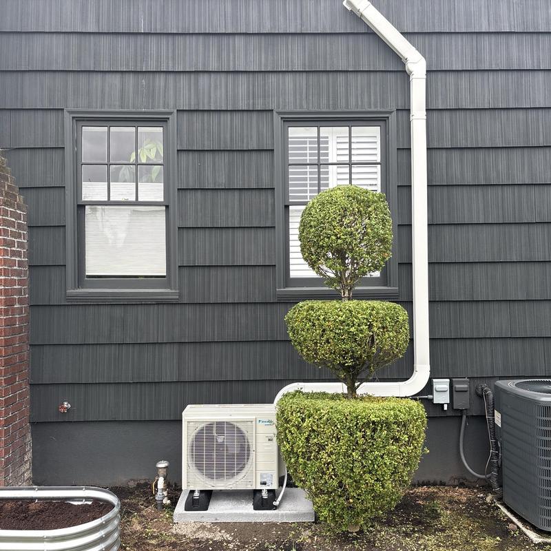 Daikin ductless mini split outdoor condenser unit Daikin ductless mini split outdoor condenser unit