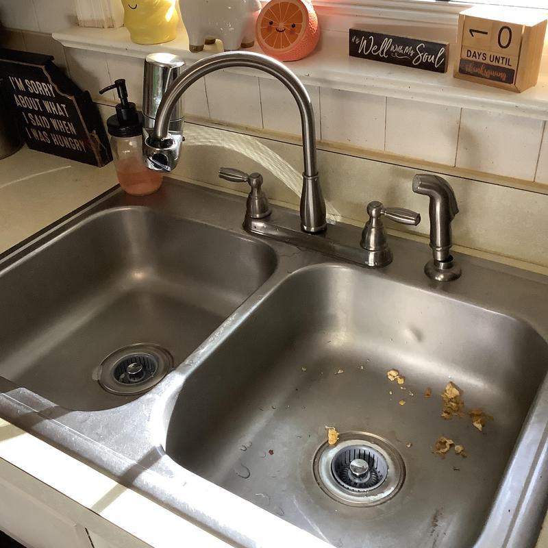 Kitchen sink faucet with sprayer and dual basin sink Kitchen sink faucet with sprayer and dual basin sink