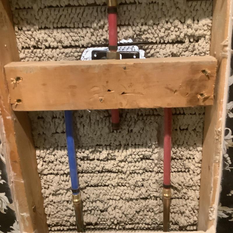Delta shower faucet plumbing with copper and PEX piping Delta shower faucet plumbing with copper and PEX piping