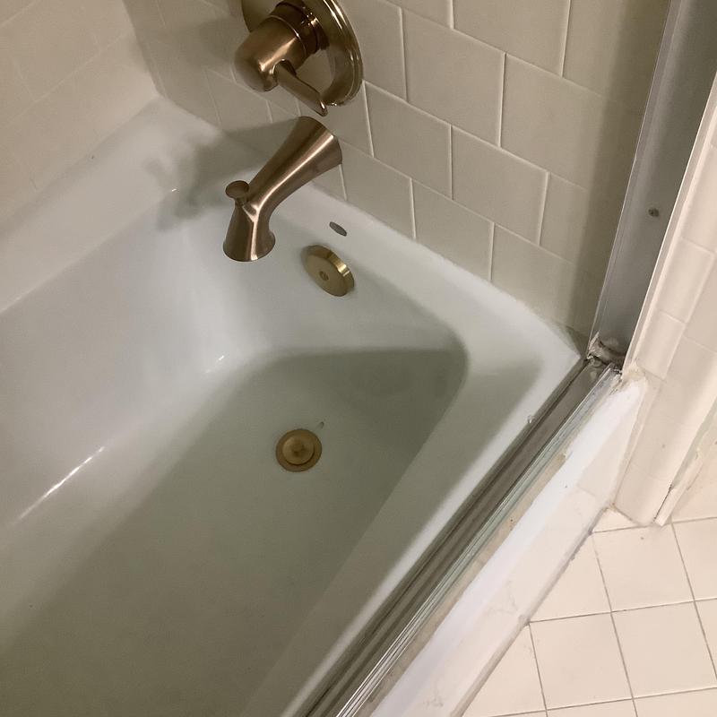 Delta bathtub and shower with gold drain covers installation Delta bathtub and shower with gold drain covers installation