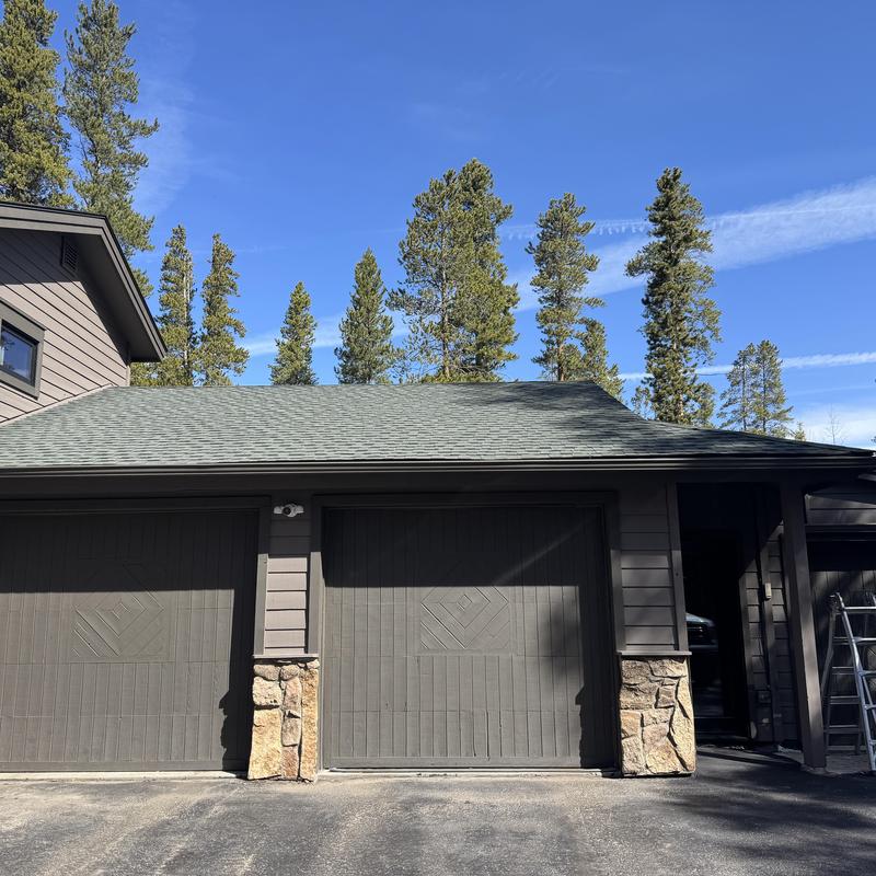 Roof shingles and gutter system inspection in Idaho Springs