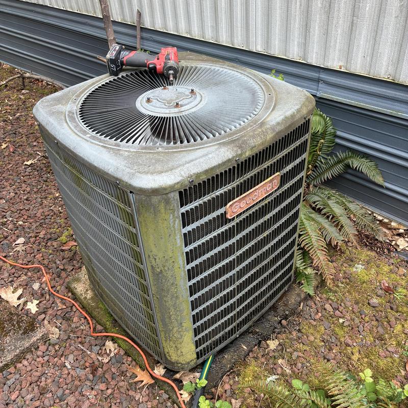Heat pump outdoor unit with drill on top Heat pump outdoor unit with drill on top