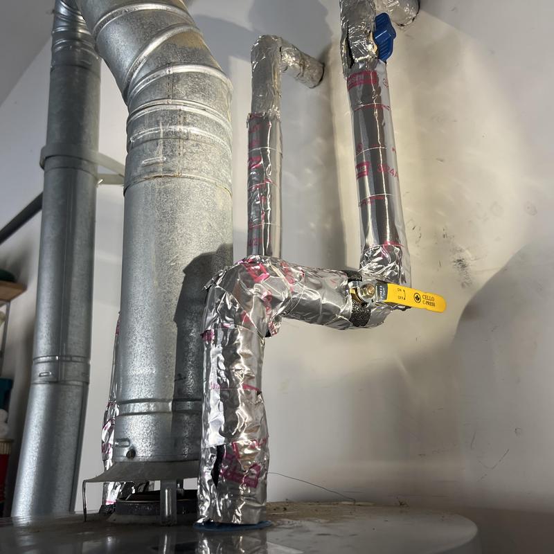 Hot and cold waterlines with valve on gas water heater Hot and cold waterlines with valve on gas water heater