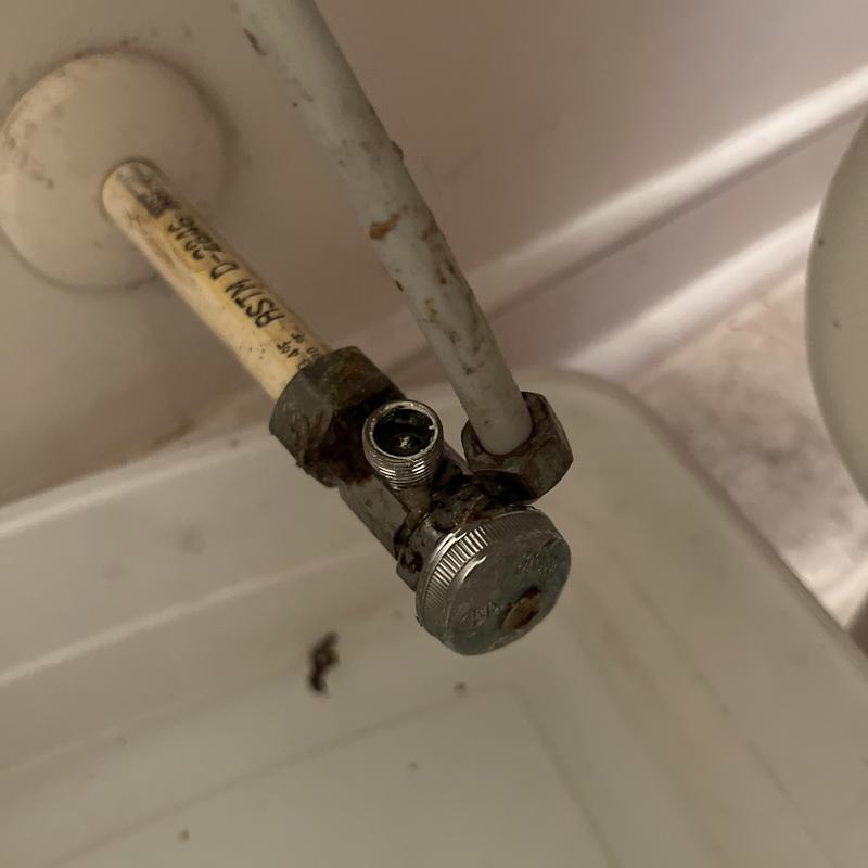 Toilet shut off valve with disconnected pipe in Midlothian Toilet shut off valve with disconnected pipe in Midlothian