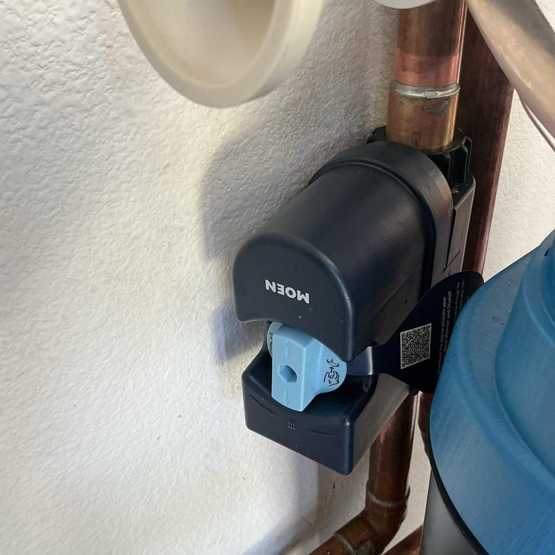 Moen Flo smart water shutoff device installation