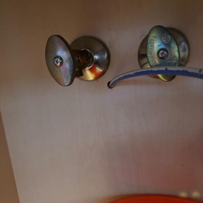 Kitchen sink angle stop valves with braided water line