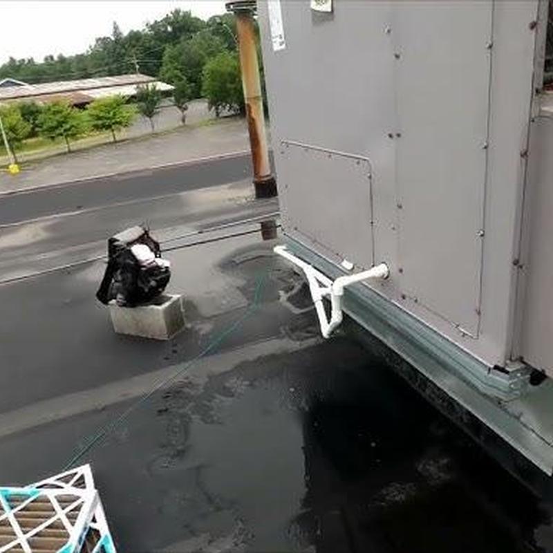 RTU sealed to prevent commercial building leak RTU sealed to prevent commercial building leak