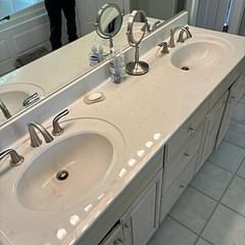 Master bath double lavatory faucets and sinks