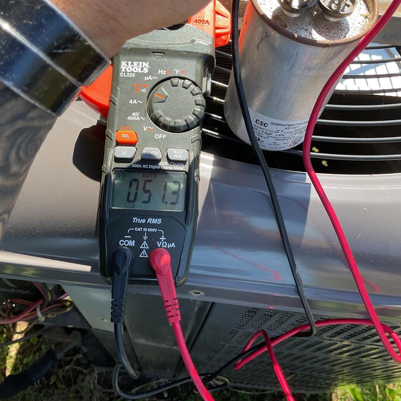 Clamp meter testing HVAC capacitor readings Clamp meter testing HVAC capacitor readings