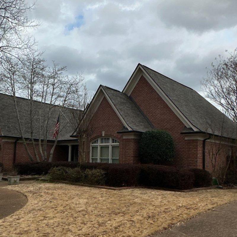 Owens Corning Oakridge asphalt roofing on brick home Owens Corning Oakridge asphalt roofing on brick home
